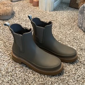 Hunter refined Chelsea boot